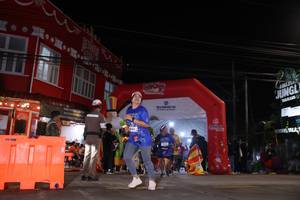 BIB: 043
                            <button type="button" onclick="openModal(26264980)" class="btn btn-primary btn-sm float-right btn-popup" data-toggle="modal" data-target=".modal-high-quality">
                        <i class="fas fa-shopping-cart"></i> Add to Cart
                    </button>
                                            <button type="button" onclick="isThisMe(26264980, true)" class="btn btn-success btn-sm float-right btn-popup btn-isme hidden" data-toggle="tooltip" data-placement="bottom" title="นี่คือรูปของคุณใช่ไหม คลิกที่นี่เพื่อเอาเข้าอัลบั้ม">
                        <i class="fas fa-plus"></i> Add to album
                    </button>
                    <button type="button" onclick="isThisMe(26264980, false)" class="btn btn-warning btn-sm float-right btn-popup btn-isnotme hidden">
                        <i class="fas fa-ban"></i> Remove from album
                    </button>